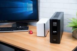 SAI Back UPS Pro BR de APC, 900VA, 6 Tomas de Salida, AVR, Interfaz LCD